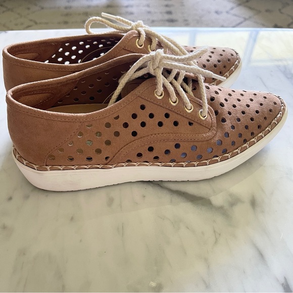 Dr. Scholl’s Sneakers Perforated in Tan size 7 - Picture 5 of 7